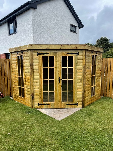 Summerhouse in Coatbridge installed by Garden Buildings Scotland — photo 3